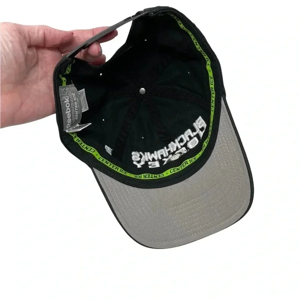 Reebok‎ Chicago Blackhawks Hockey Cap